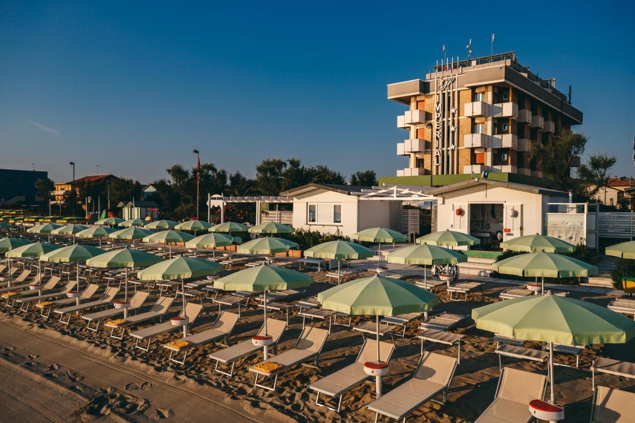 Una Hotels Imperial Beach Hotel Marotta Exterior foto